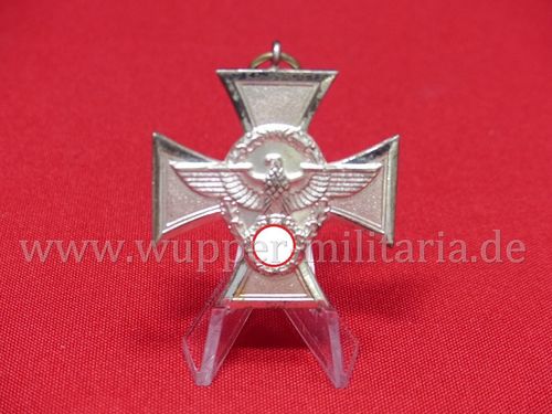Service award of the police 2nd level for 18 years 1938 in a case